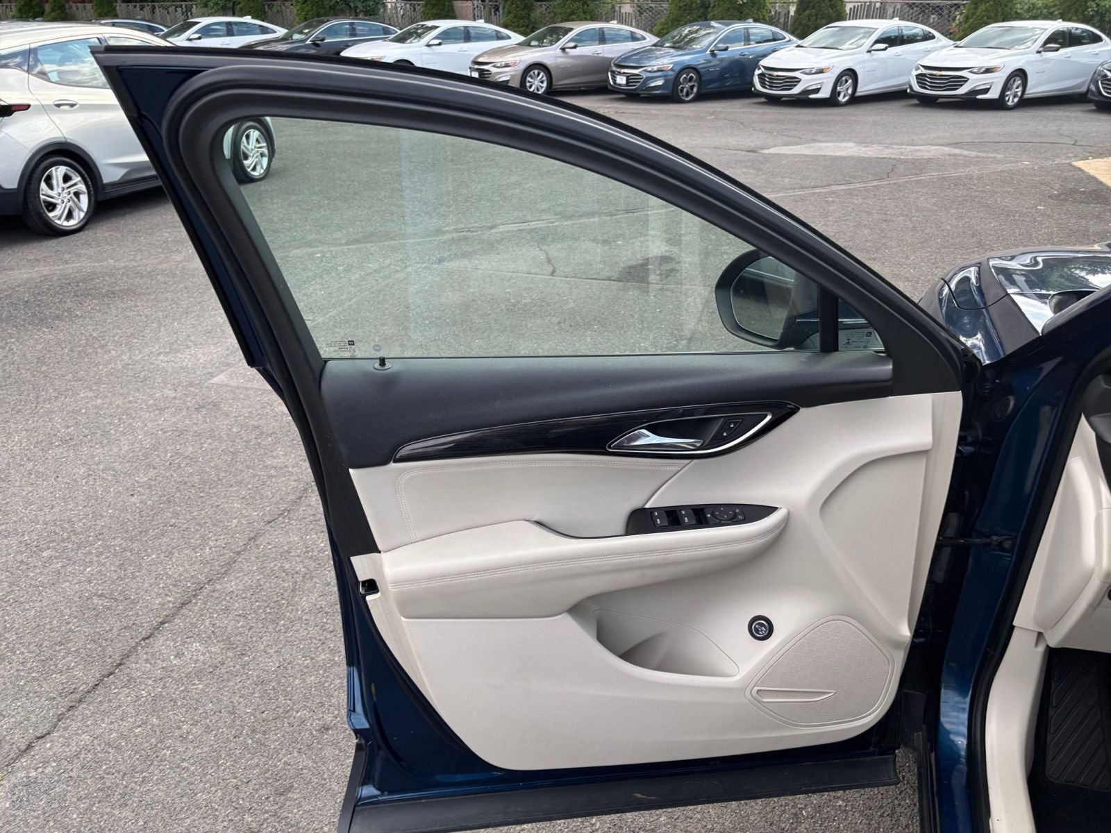 Thumbnail: 2023 Buick Envision - 20
