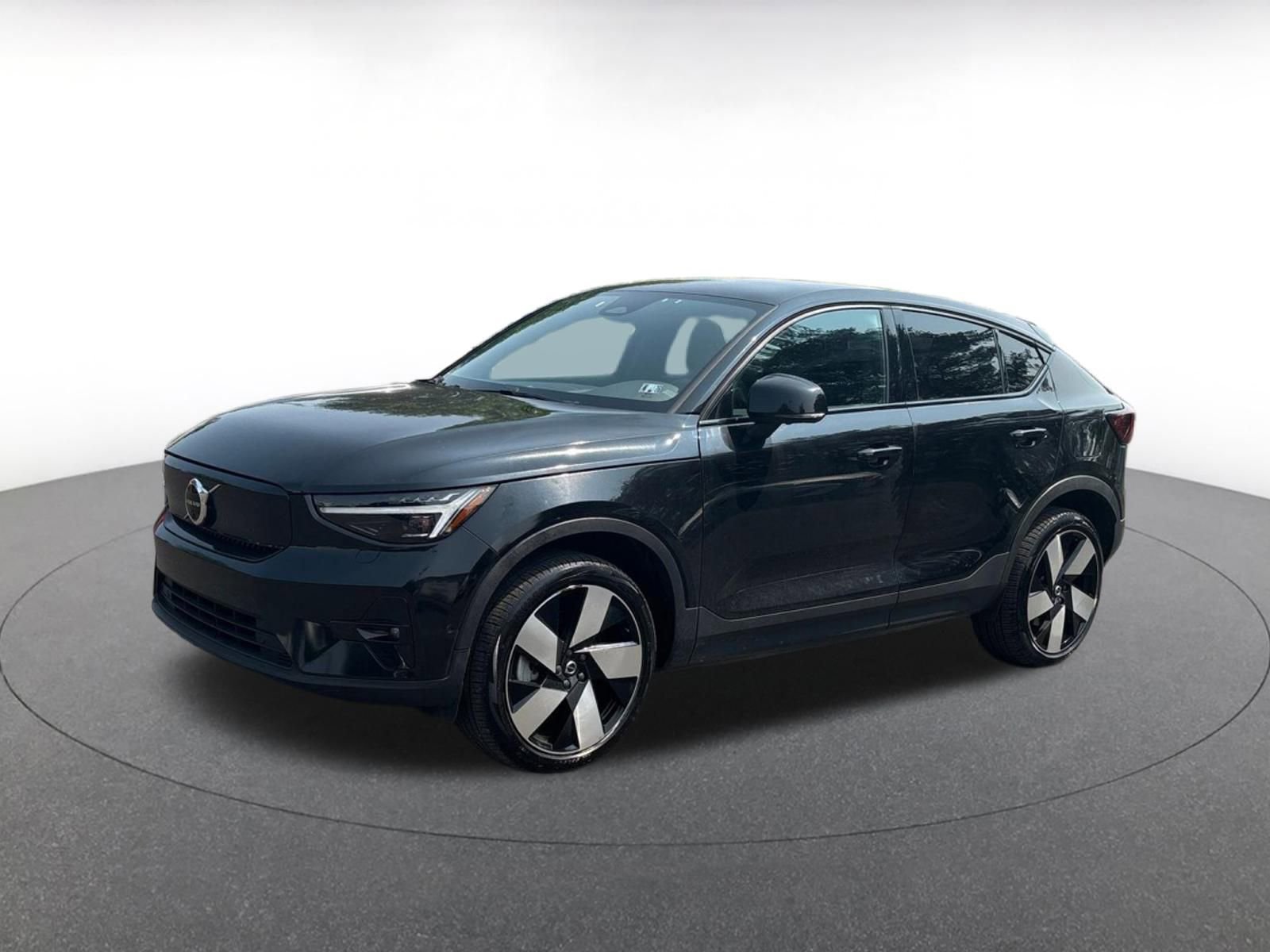 Thumbnail: 2023 Volvo C40 - 10