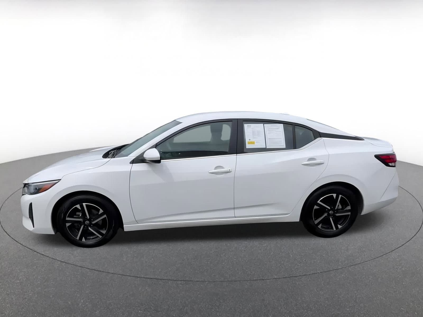 Thumbnail: 2024 Nissan Sentra - 9