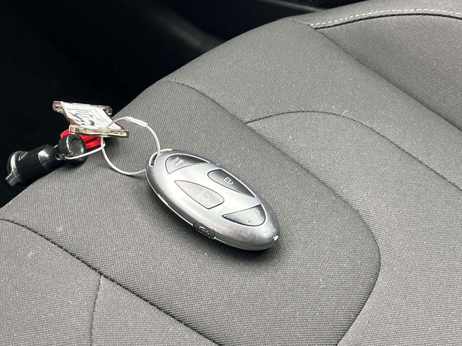 Thumbnail: 2025 Hyundai Elantra - 23