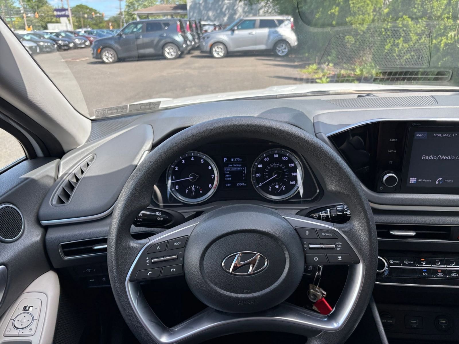 2023 Hyundai Sonata SE 34