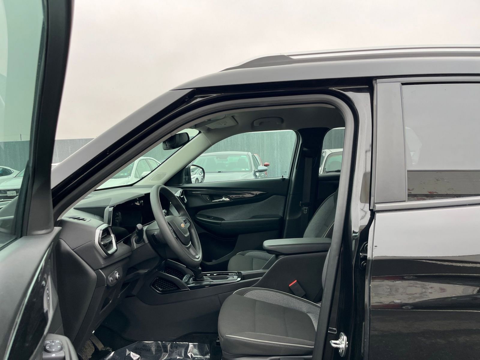 Thumbnail: 2025 Chevrolet TrailBlazer - 25