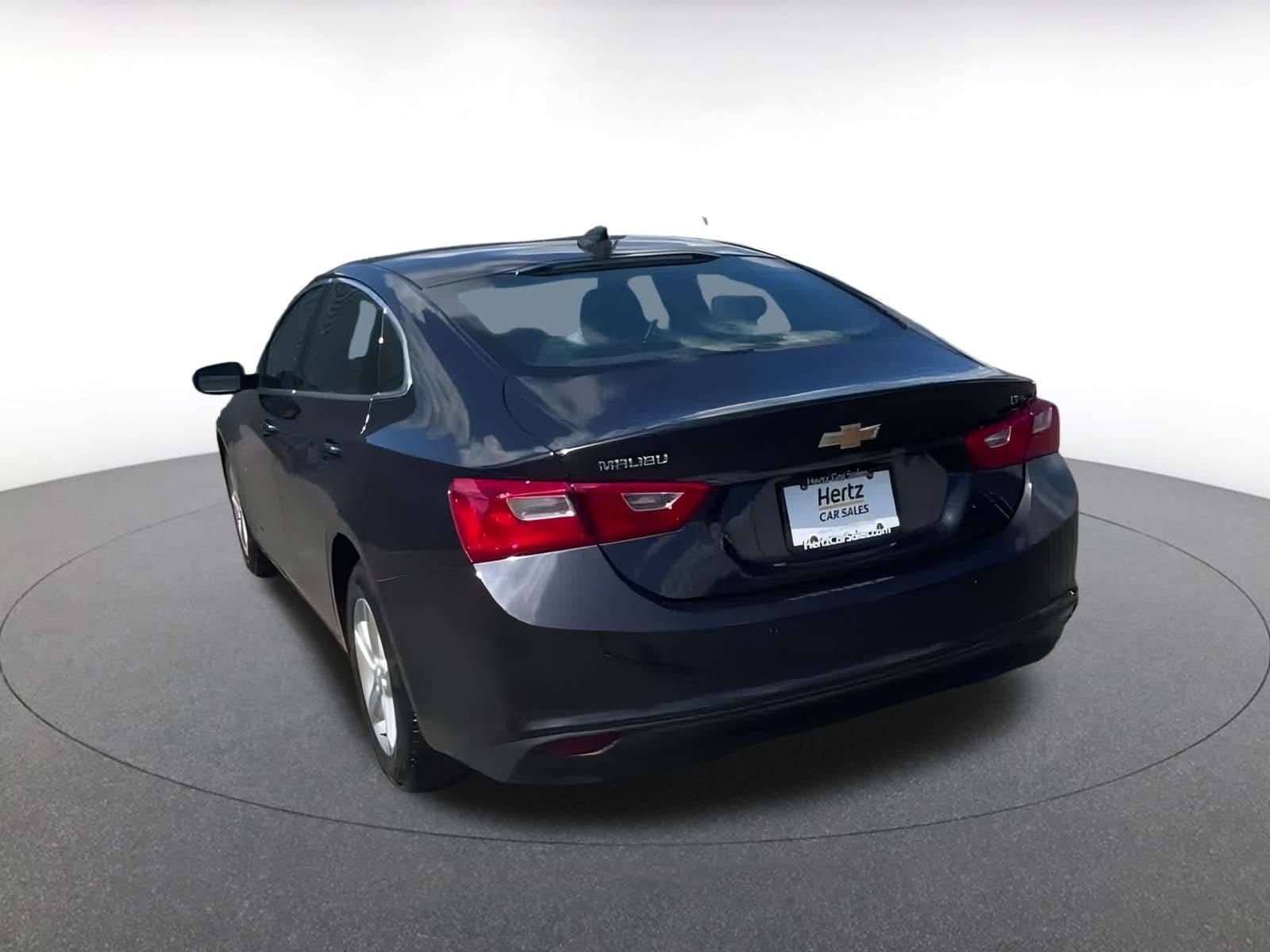Thumbnail: 2023 Chevrolet Malibu - 11