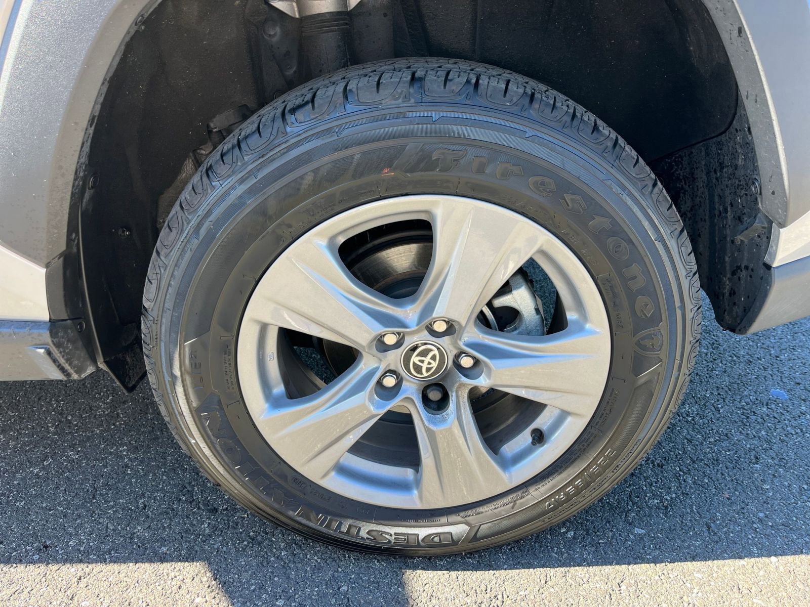 Thumbnail: 2025 Toyota RAV4 - 29