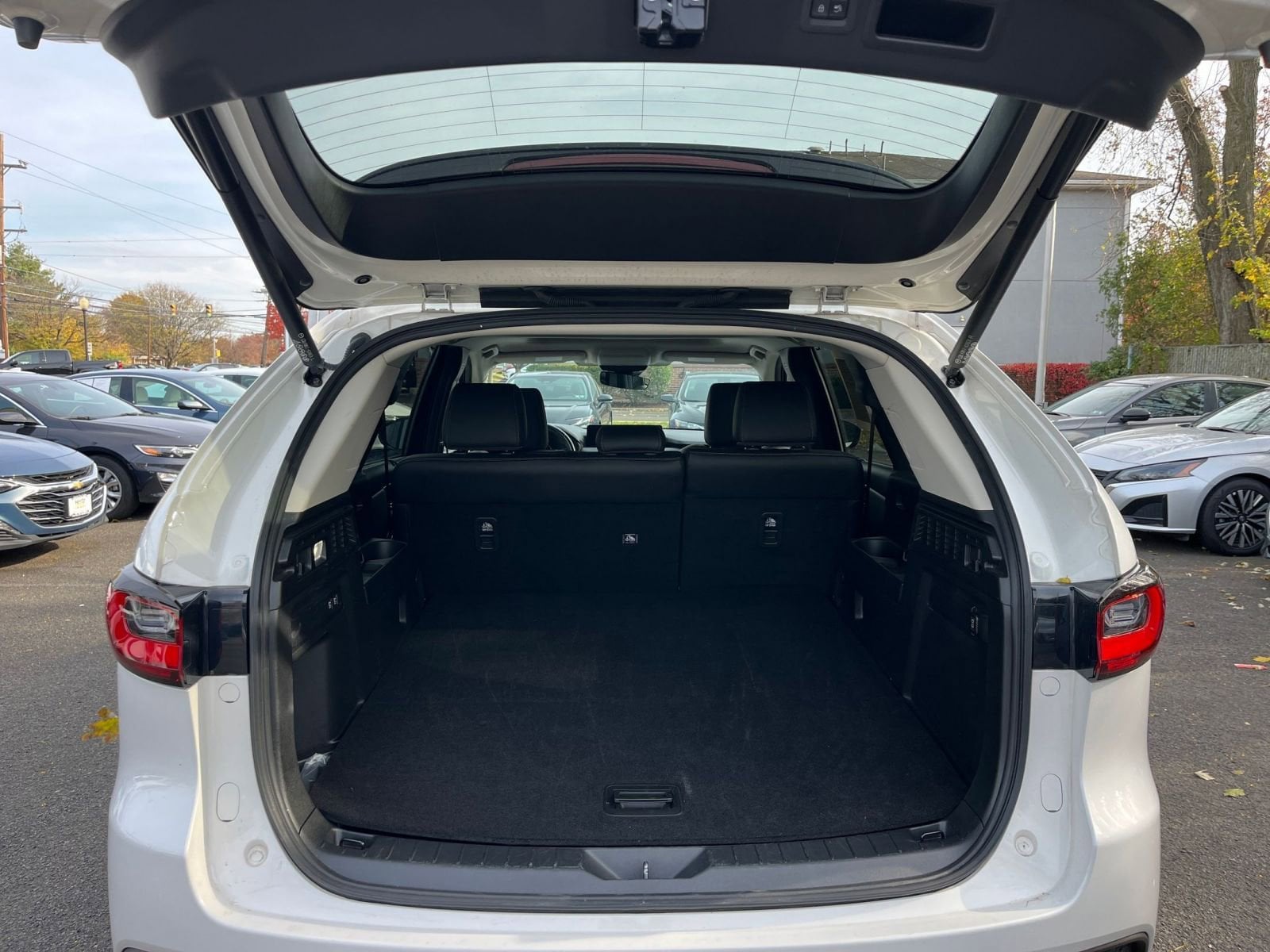 Thumbnail: 2025 Mazda CX-70 - 31