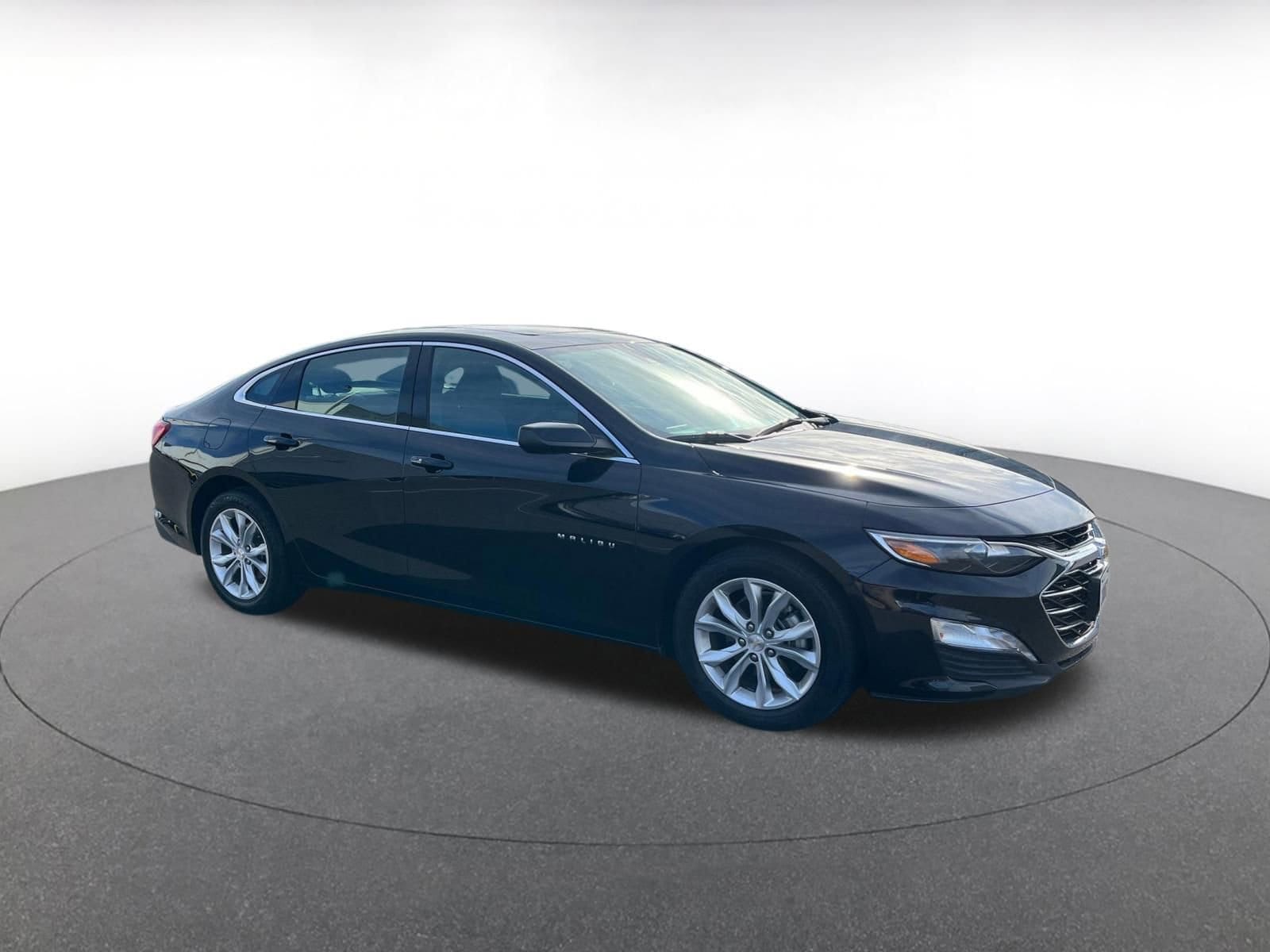 Thumbnail: 2024 Chevrolet Malibu - 1