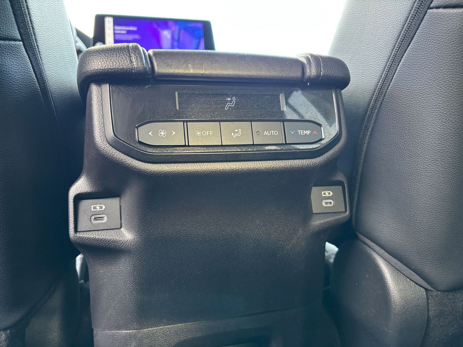 Thumbnail: 2025 Toyota Grand Highlander - 24