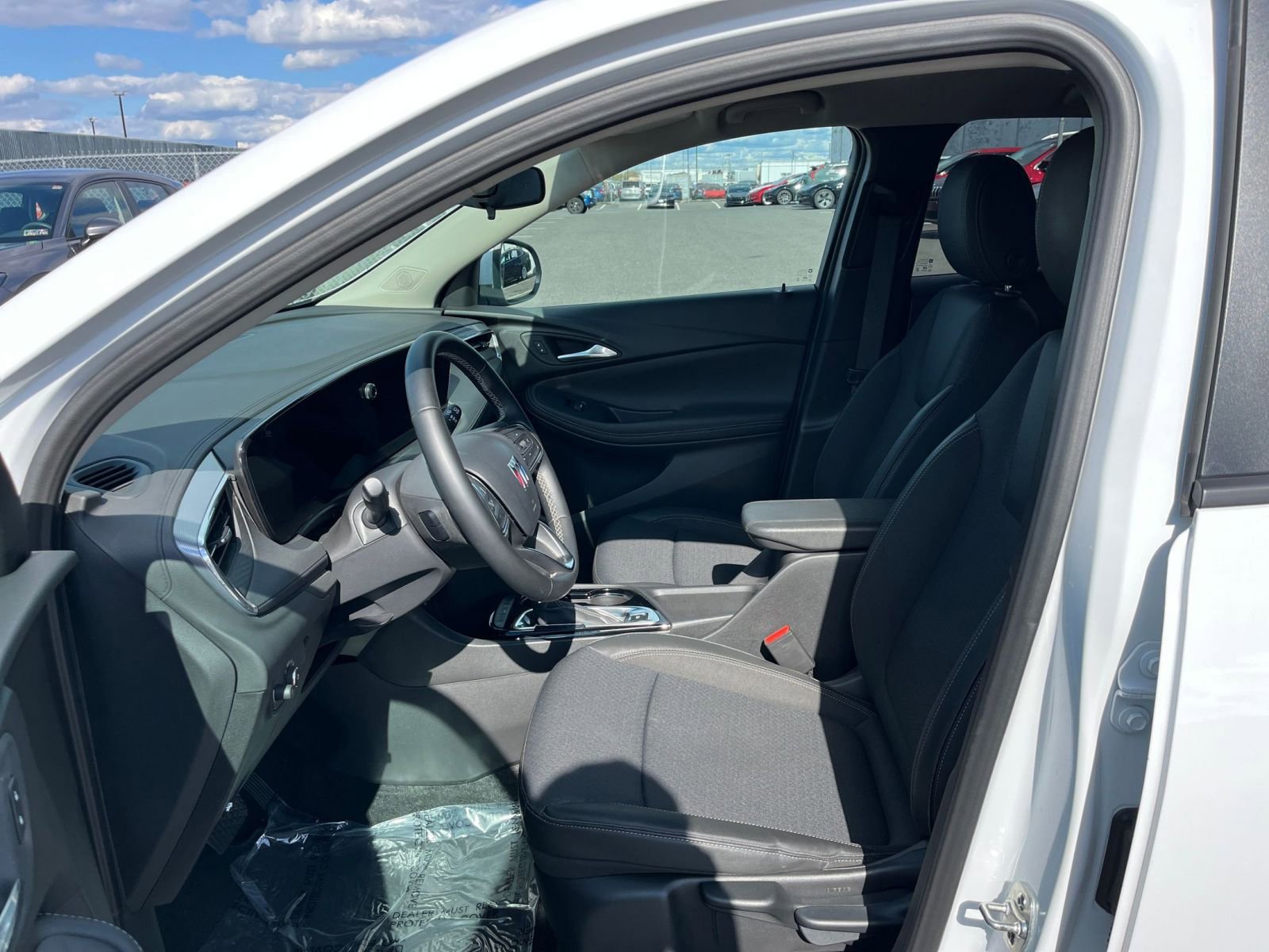 Thumbnail: 2025 Buick Encore GX - 25