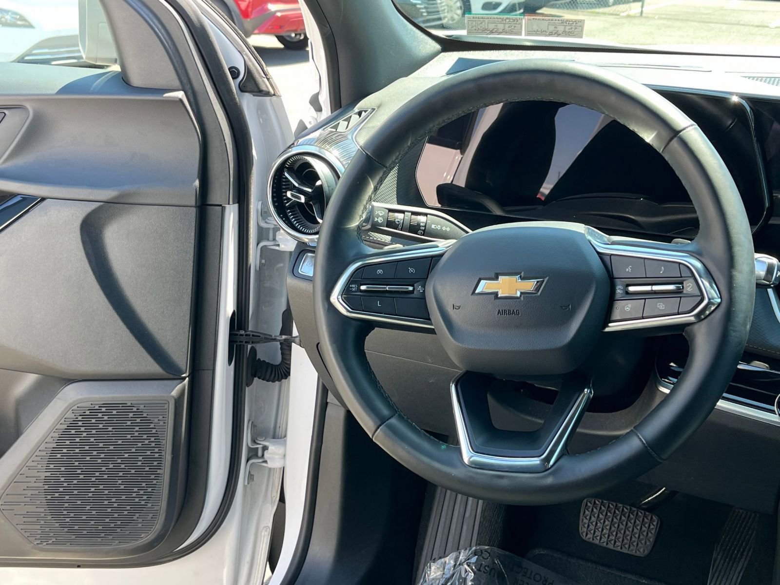 Thumbnail: 2025 Chevrolet Equinox - 28