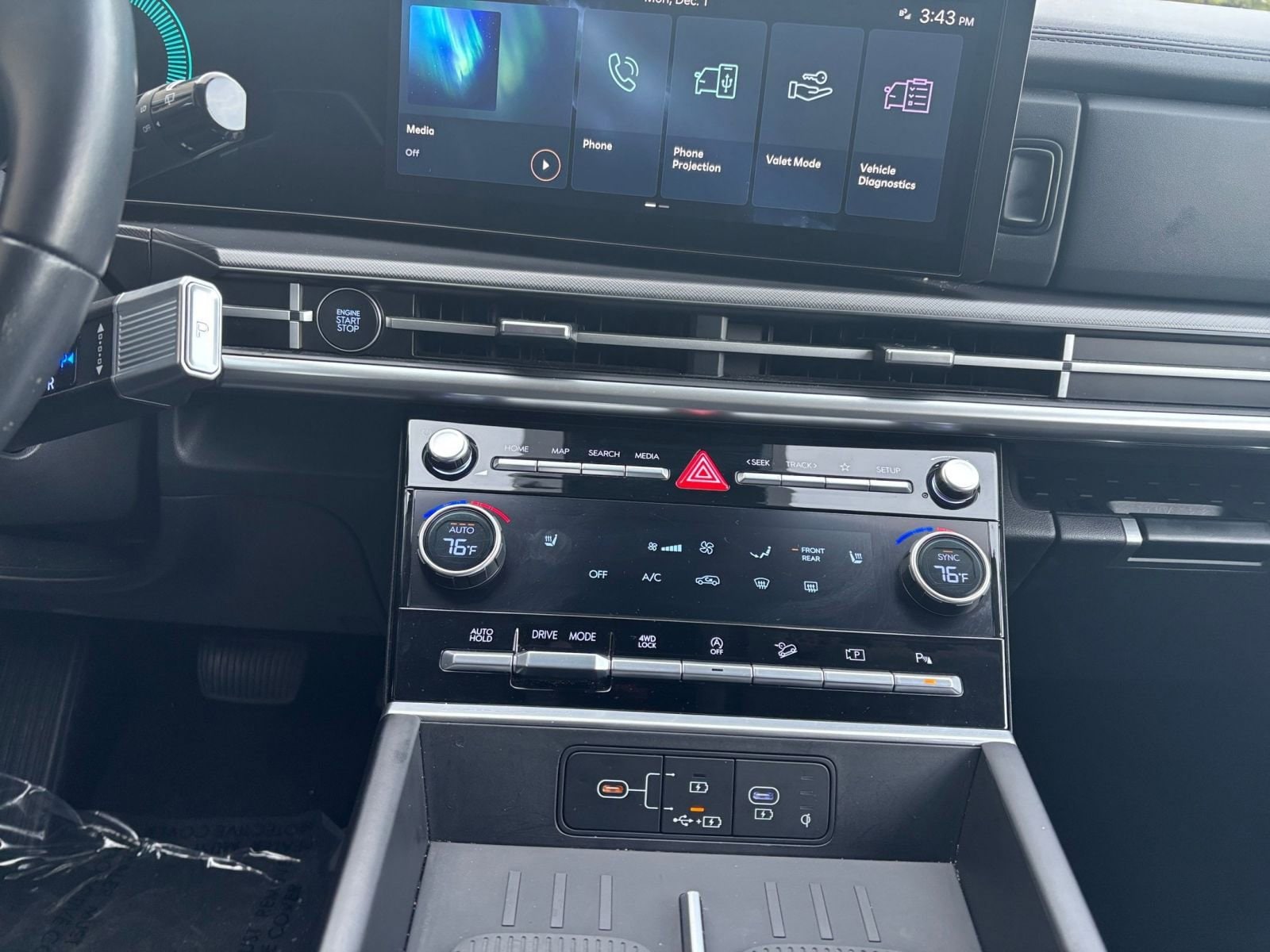 Thumbnail: 2025 Hyundai Santa Fe - 18