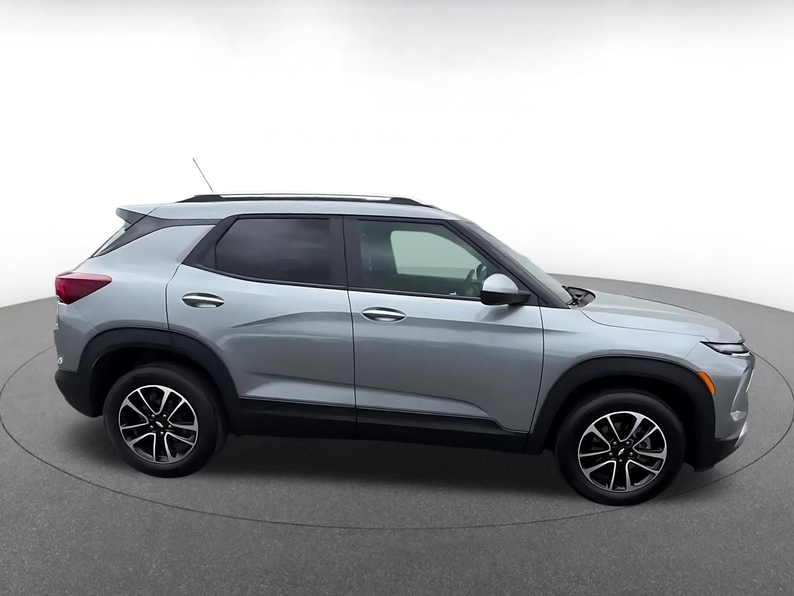 Thumbnail: 2025 Chevrolet TrailBlazer - 16