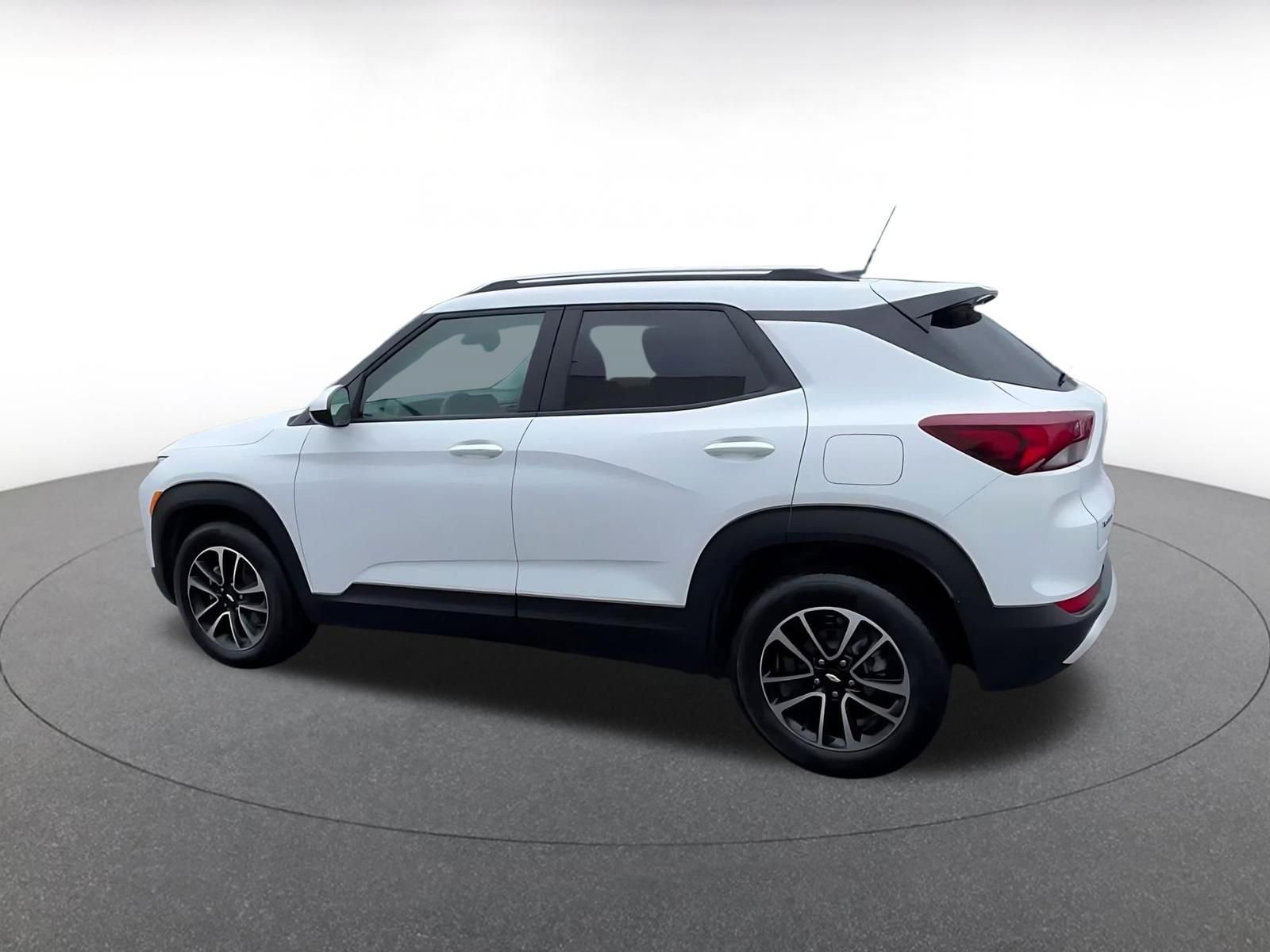 Thumbnail: 2025 Chevrolet TrailBlazer - 9