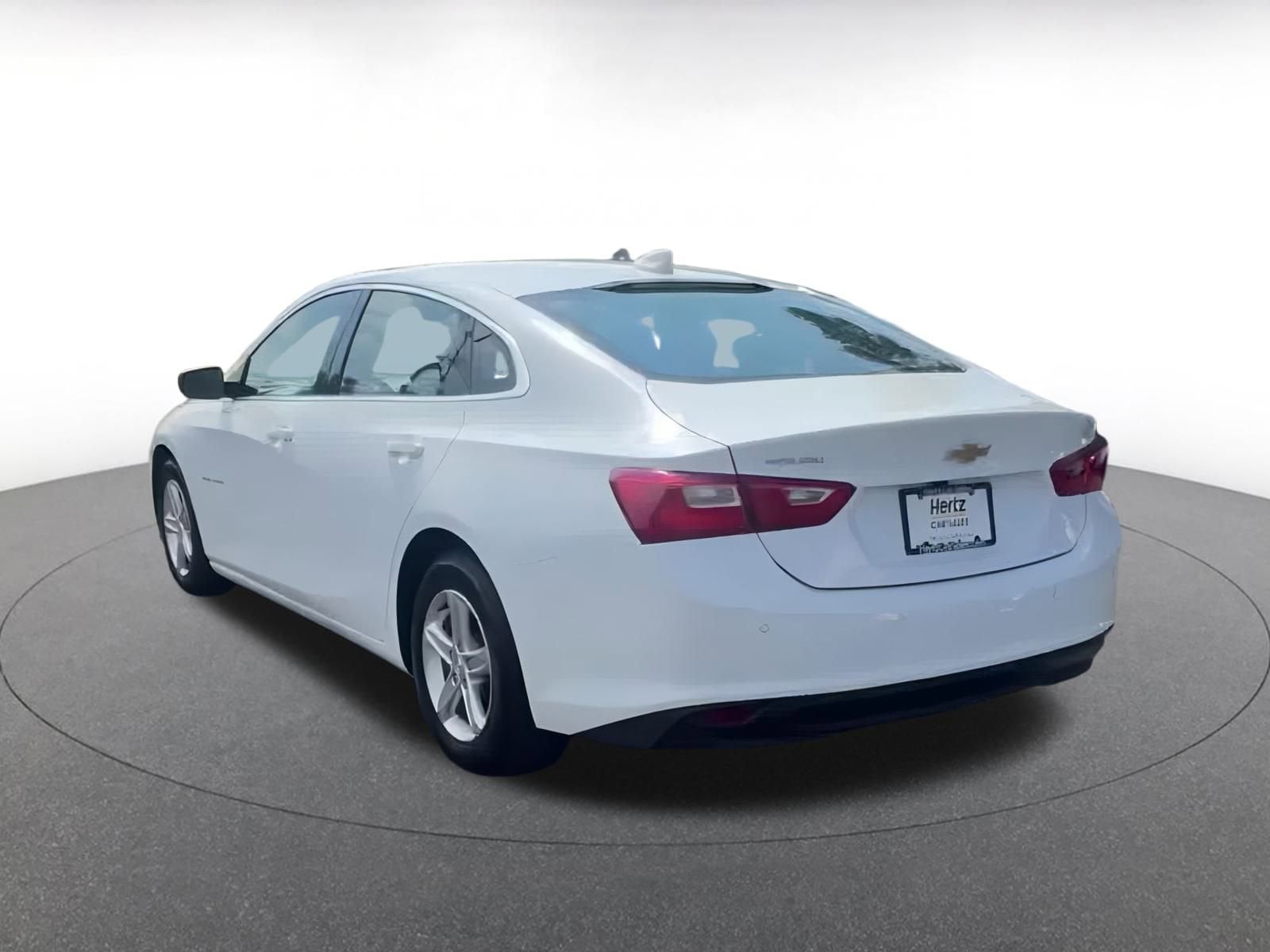 Thumbnail: 2024 Chevrolet Malibu - 10