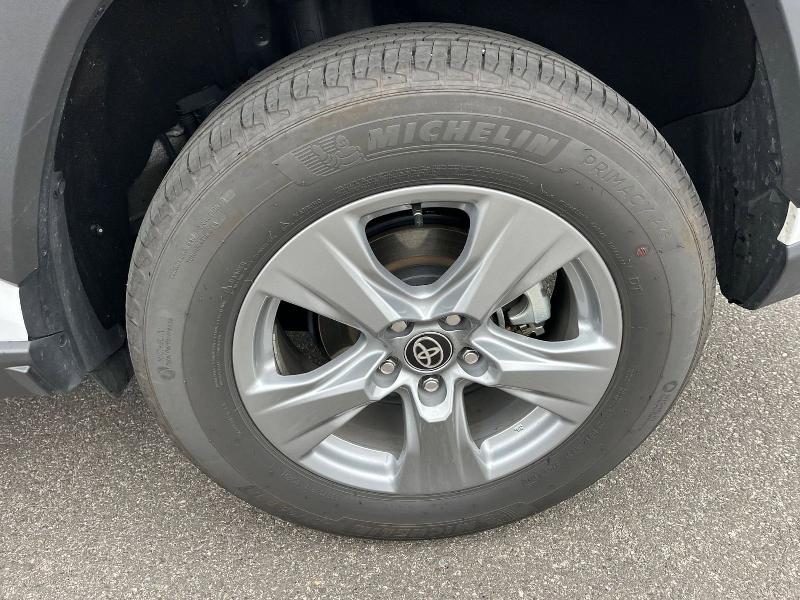 Thumbnail: 2025 Toyota RAV4 - 29