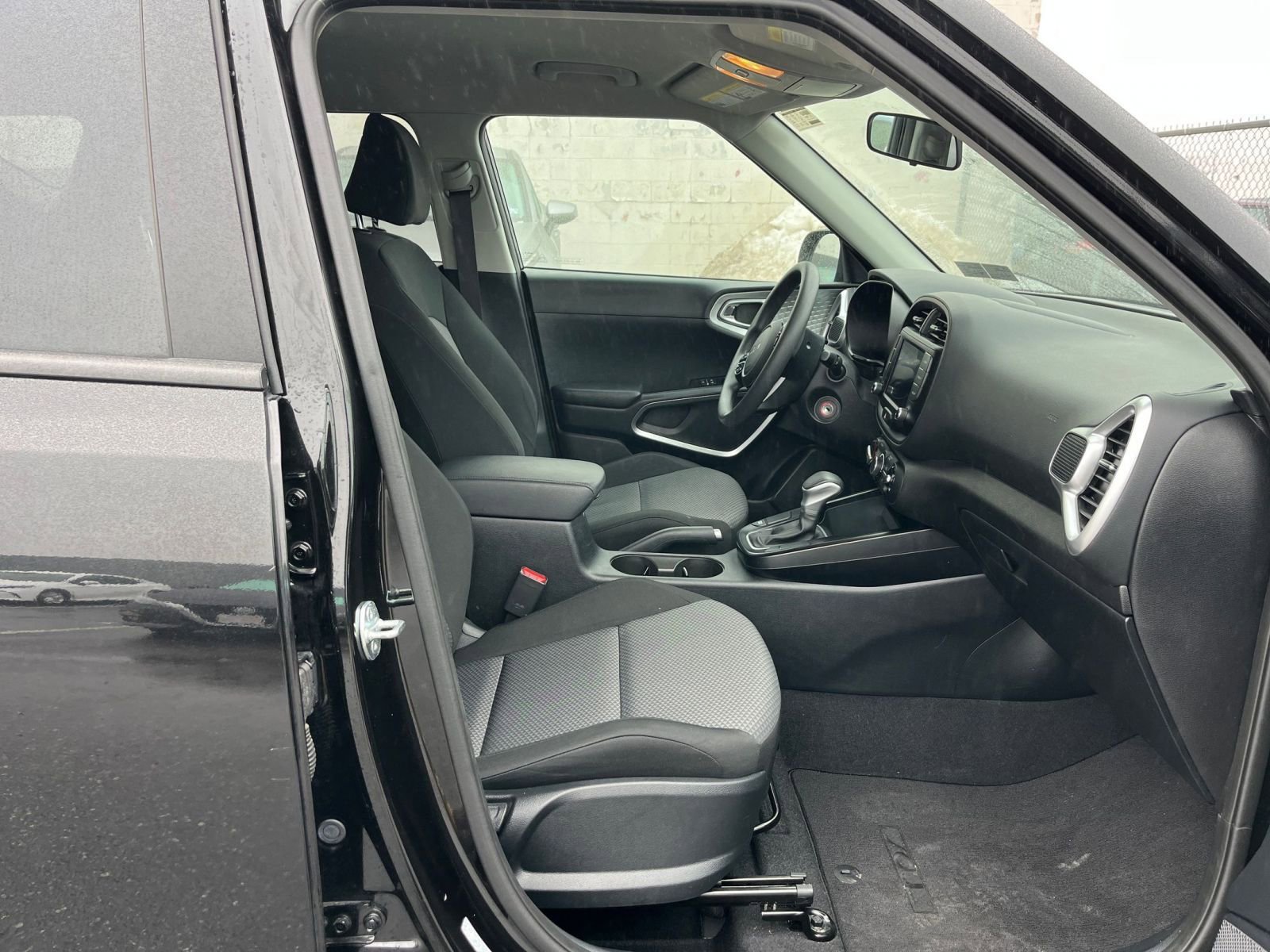 Thumbnail: 2025 Kia Soul - 24