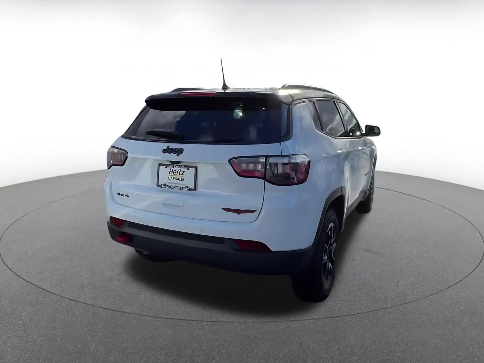 Thumbnail: 2025 Jeep Compass - 14