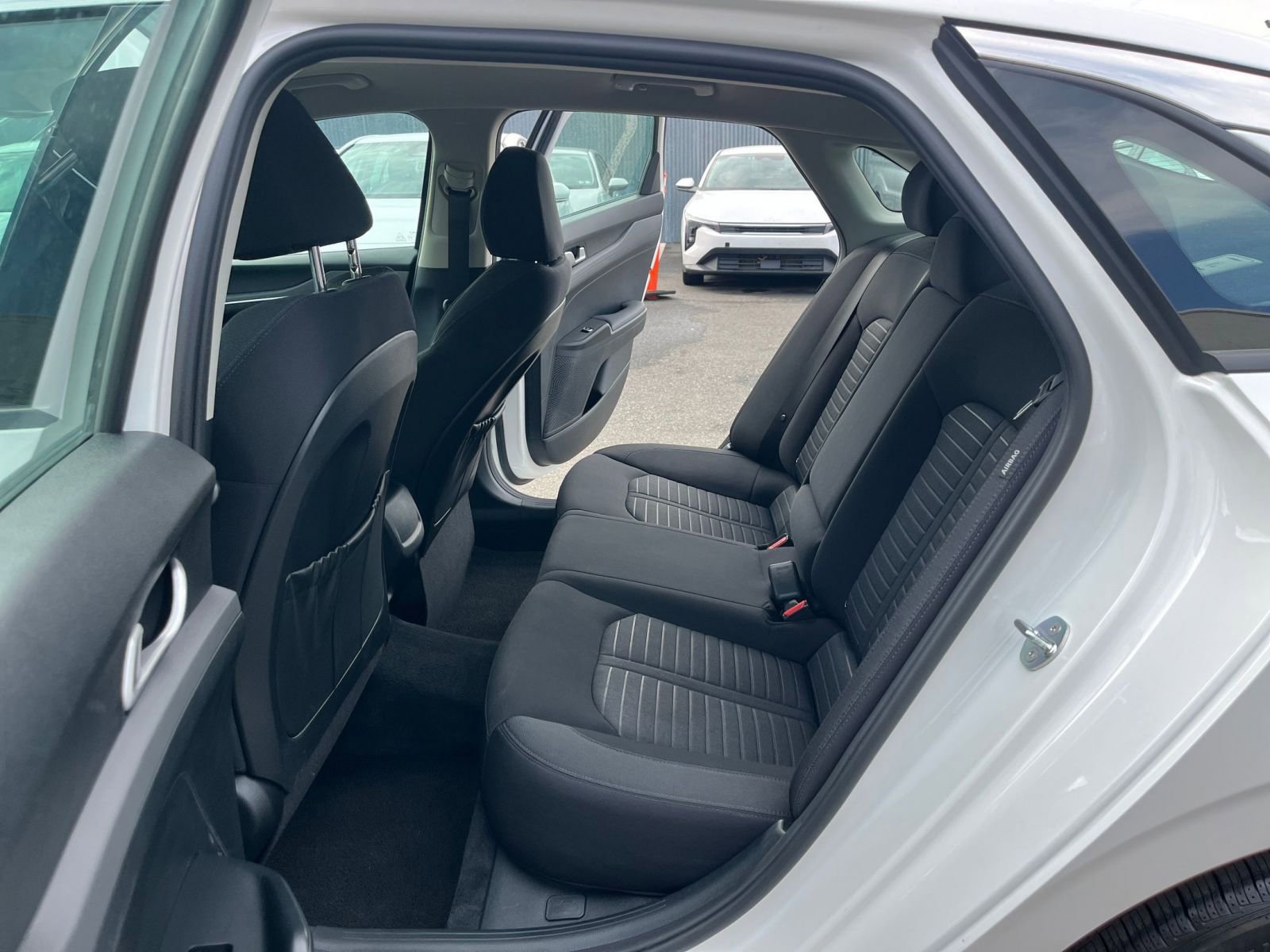 Thumbnail: 2025 Kia K5 - 25