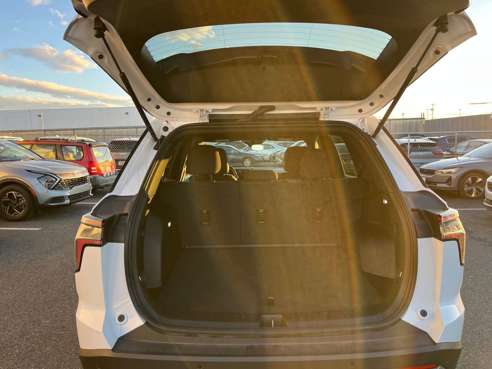 Thumbnail: 2025 Chevrolet Equinox - 30