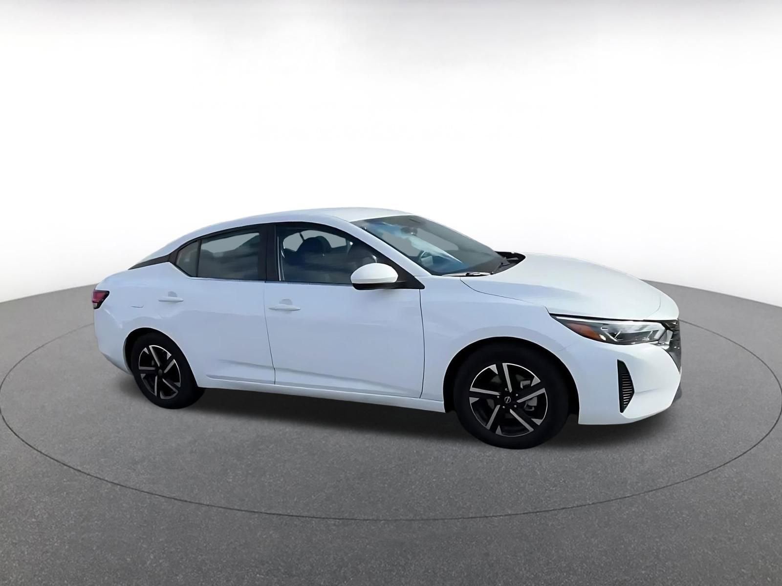 Thumbnail: 2025 Nissan Sentra - 2