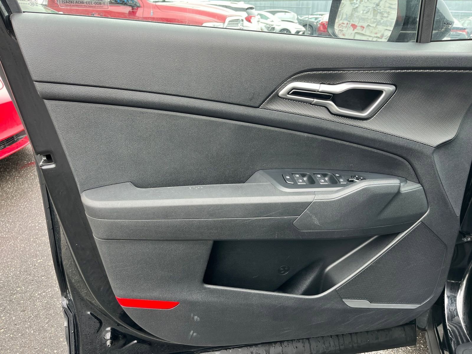 Thumbnail: 2025 Kia Sportage - 18