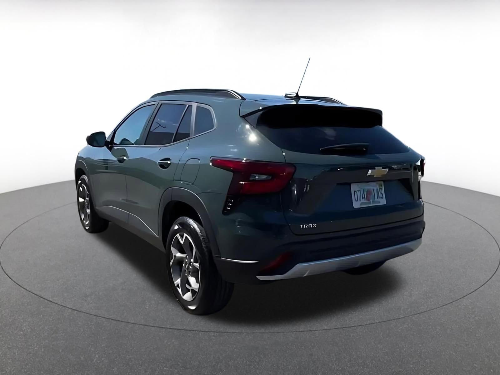 Thumbnail: 2025 Chevrolet Trax - 11
