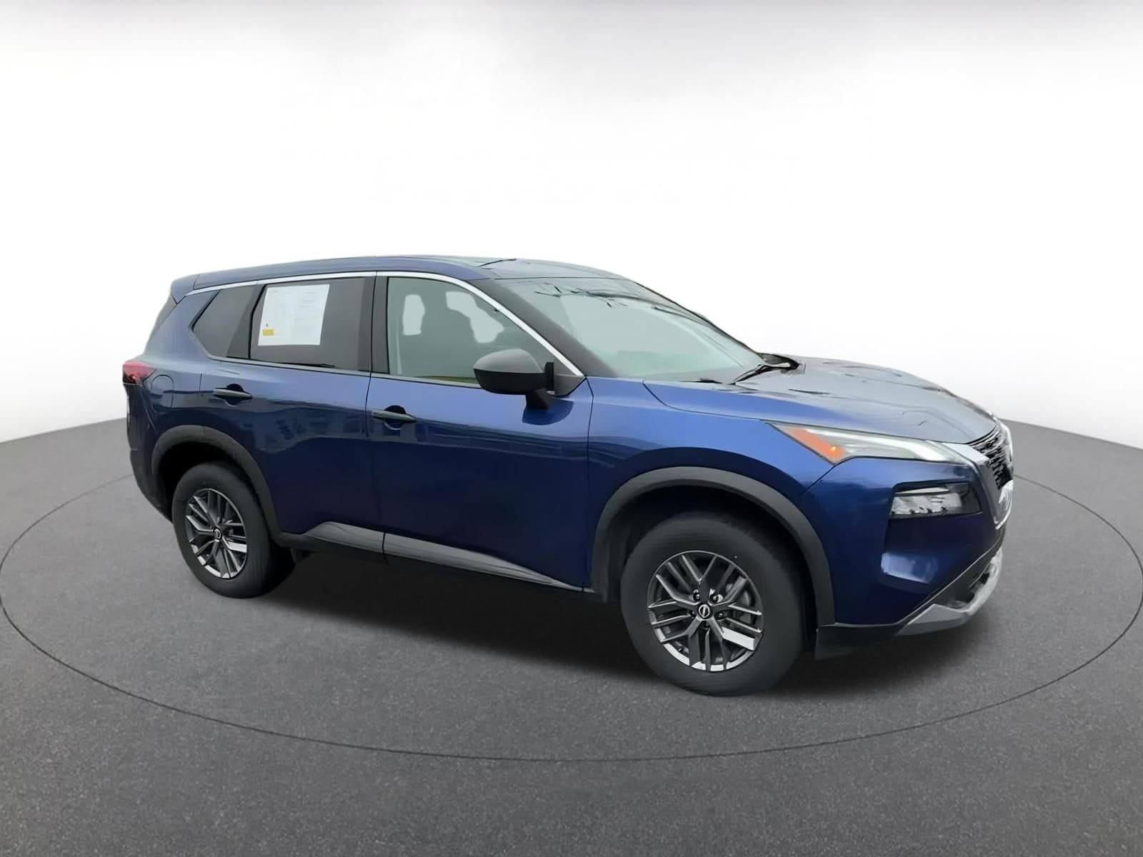 2023 Nissan Rogue S 2