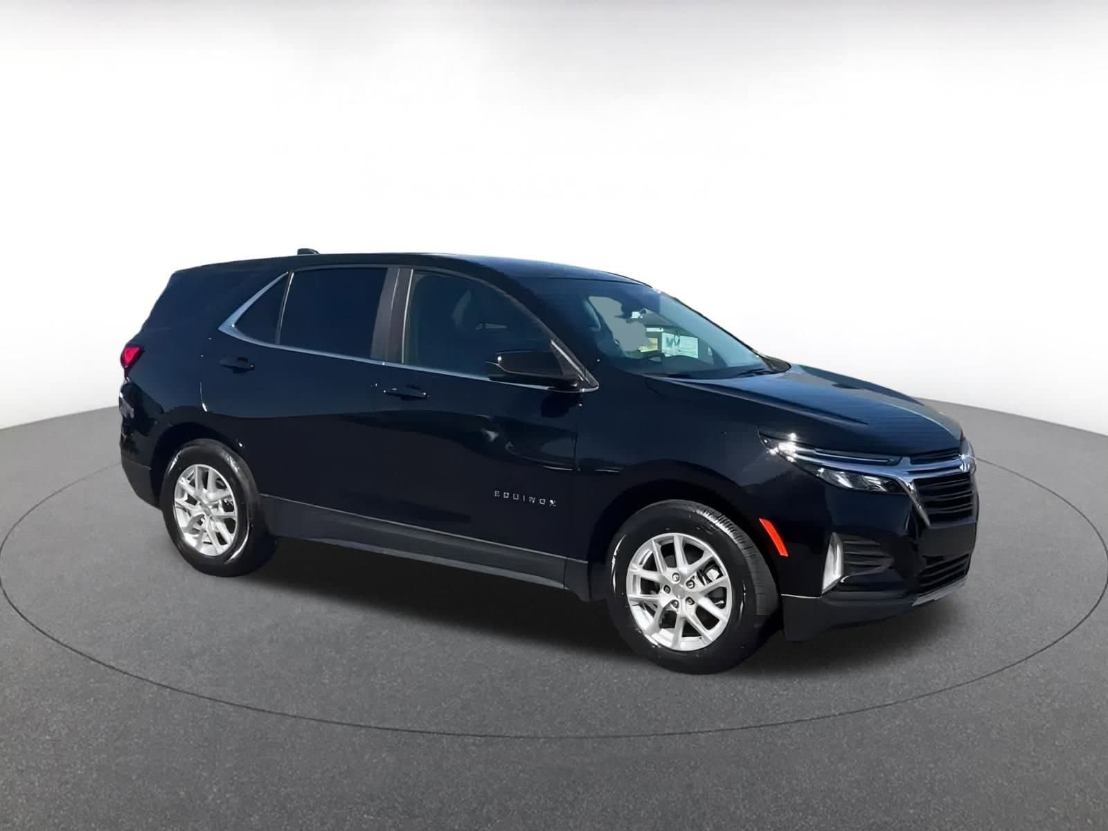 Thumbnail: 2024 Chevrolet Equinox - 1