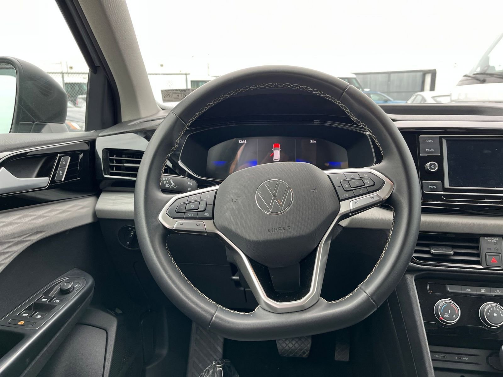 Thumbnail: 2024 Volkswagen Taos - 25