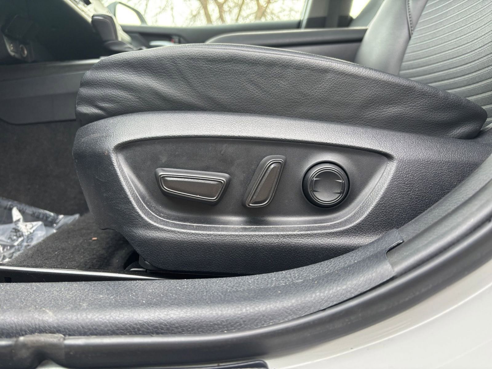 Thumbnail: 2024 Toyota Camry - 23