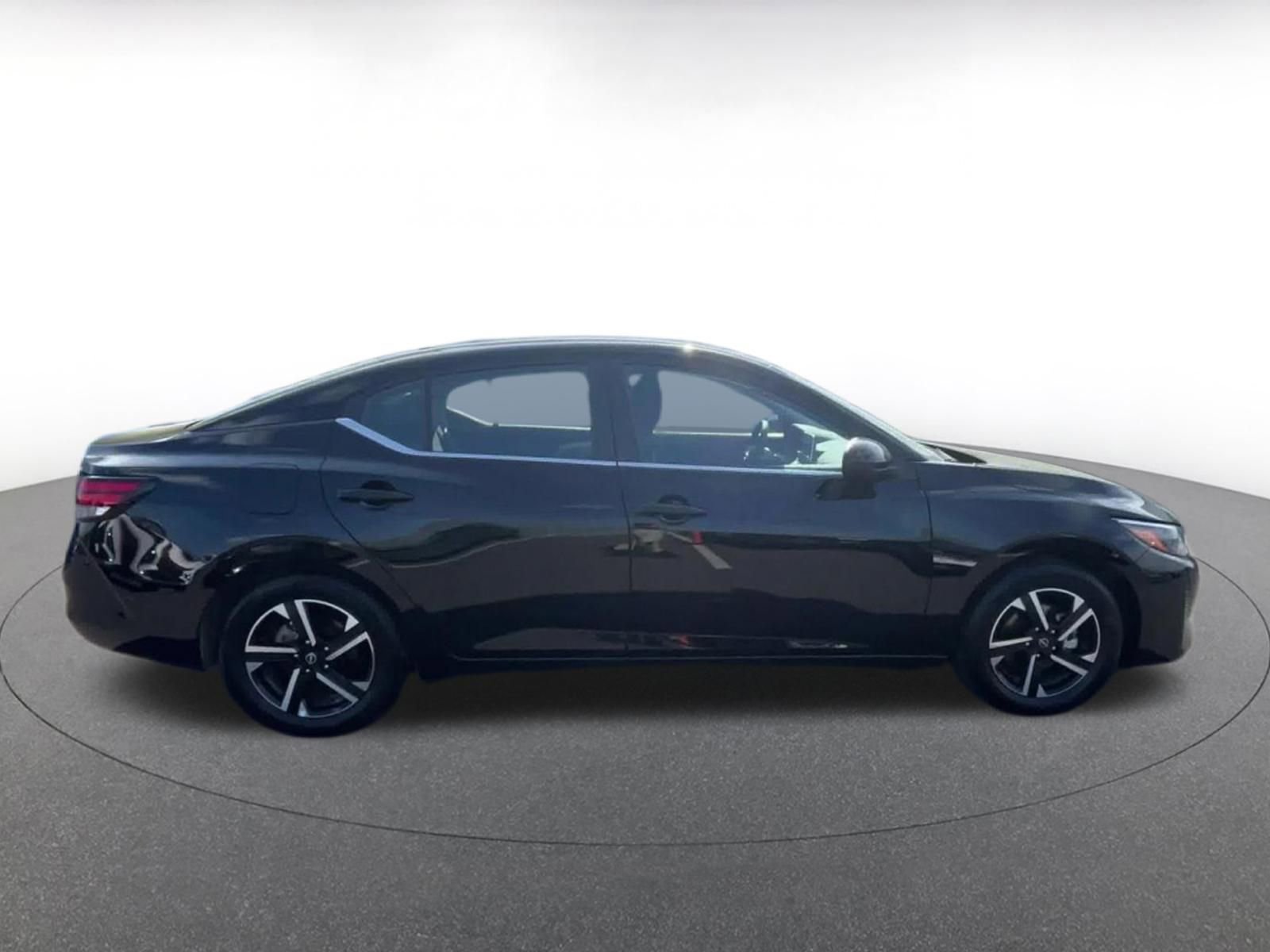 Thumbnail: 2025 Nissan Sentra - 16