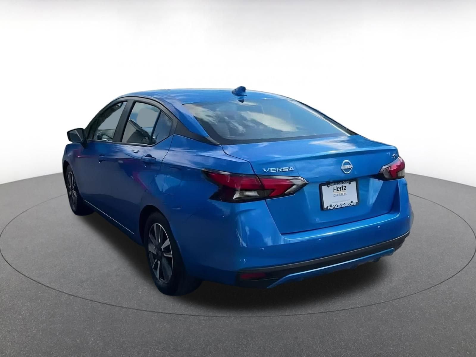 2023 Nissan Versa 1.6 SV 10