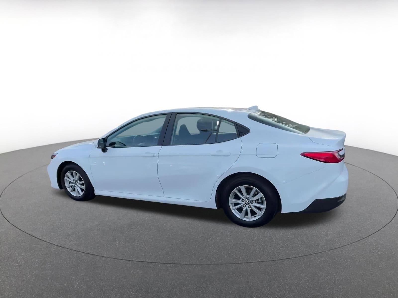 Thumbnail: 2025 Toyota Camry - 10