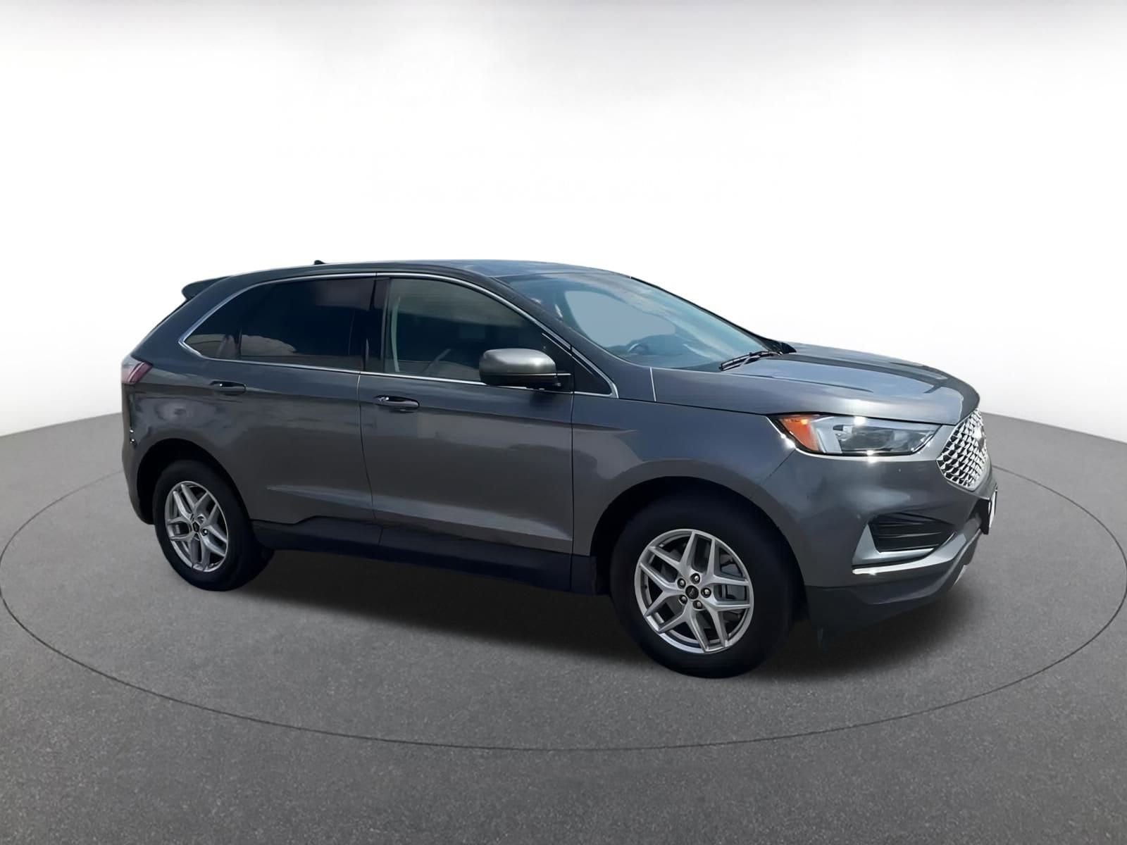Thumbnail: 2024 Ford Edge - 2
