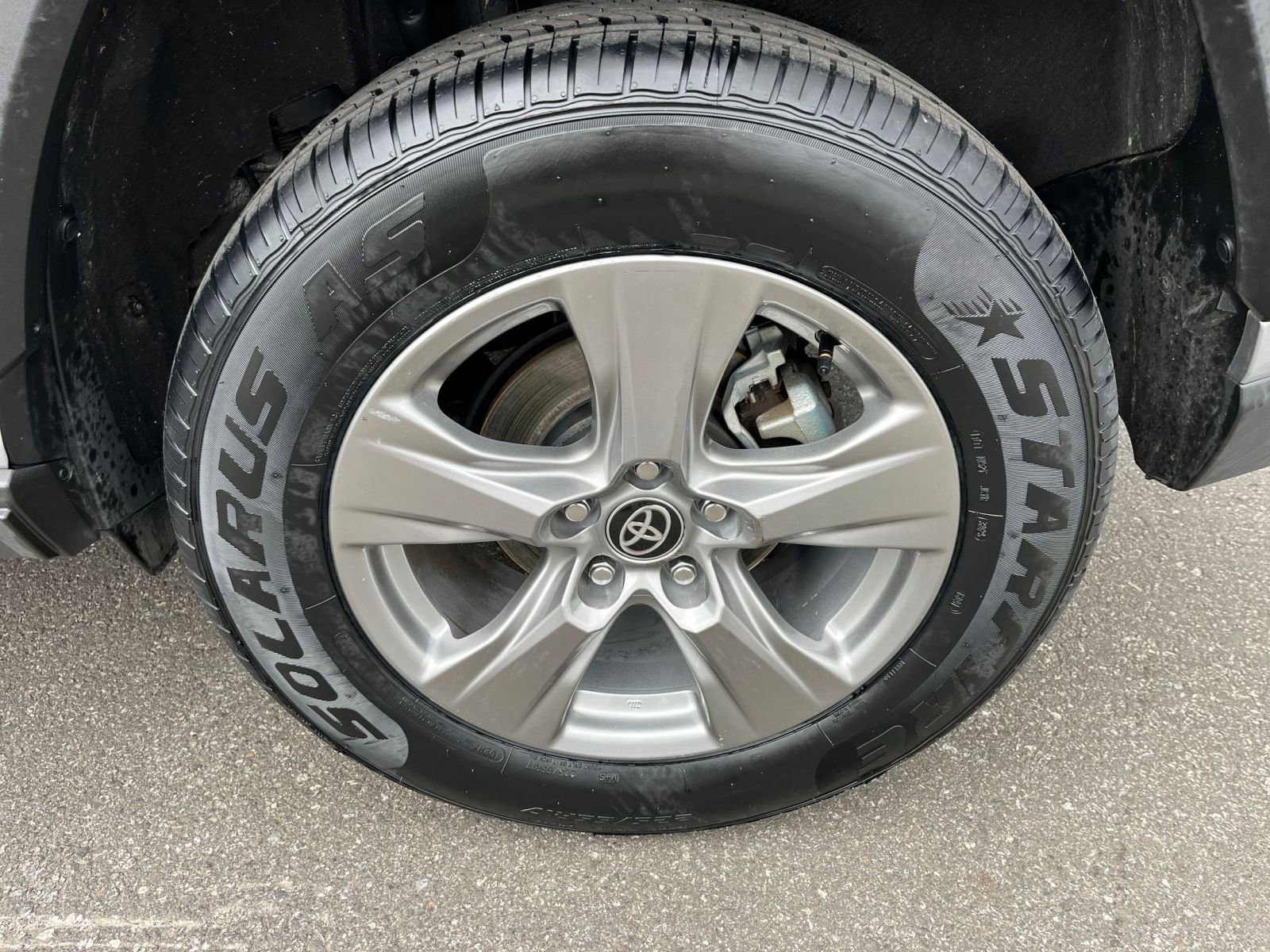 Thumbnail: 2025 Toyota RAV4 - 29