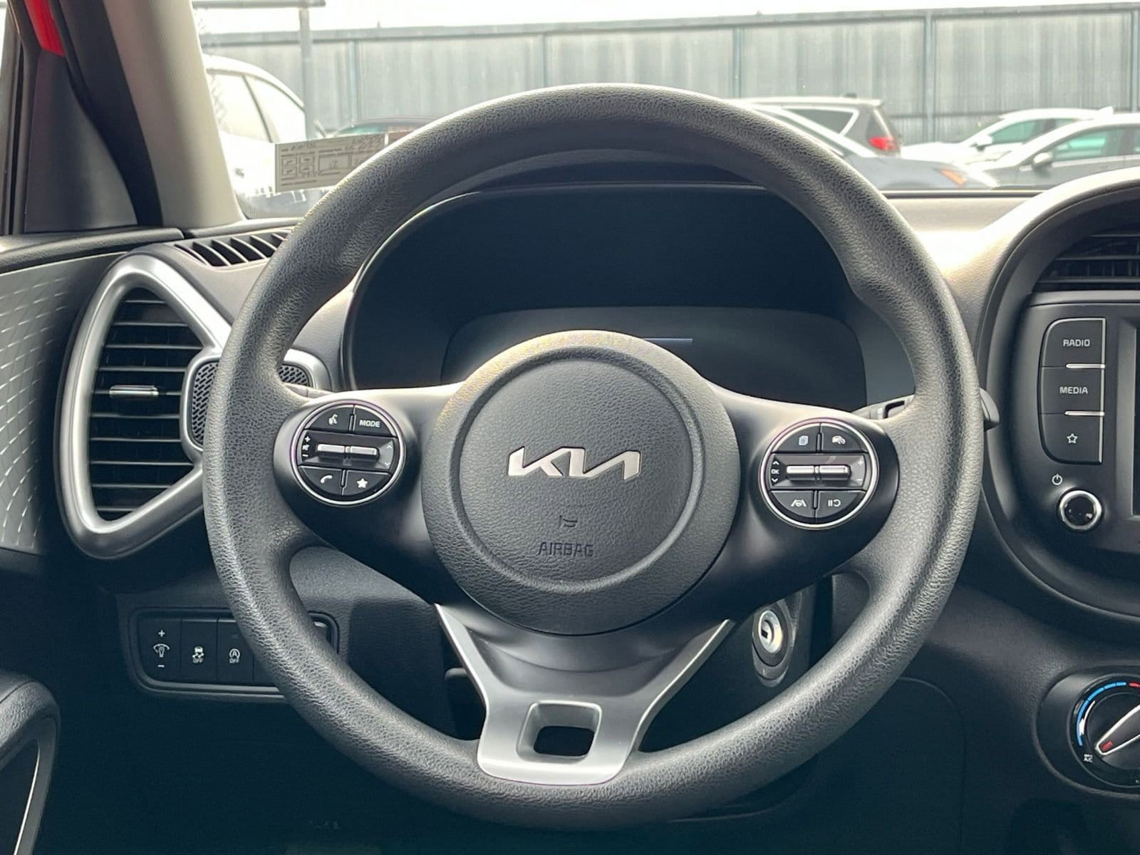 Thumbnail: 2025 Kia Soul - 25