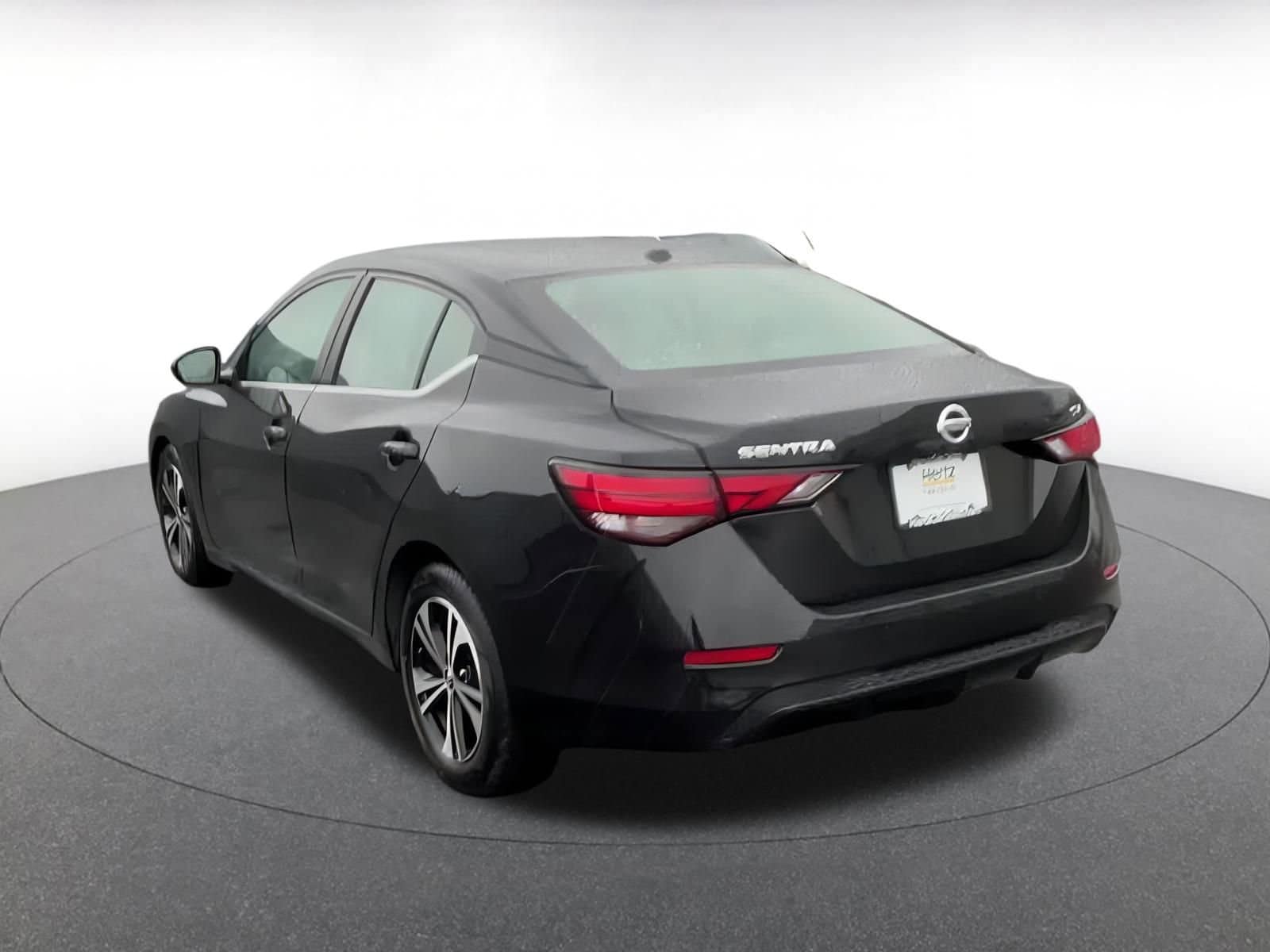 Thumbnail: 2023 Nissan Sentra - 11
