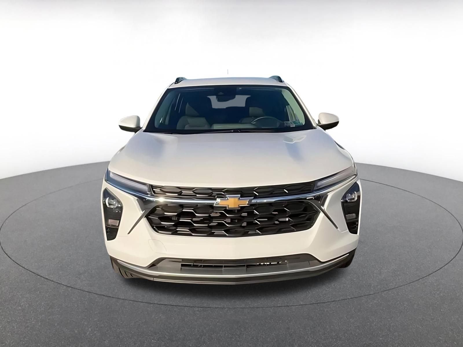 Thumbnail: 2025 Chevrolet Trax - 4