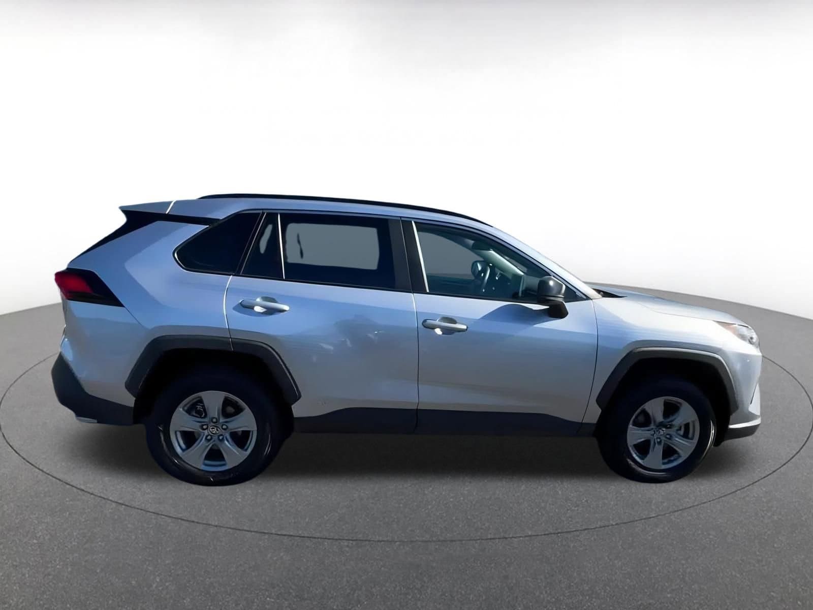 Thumbnail: 2025 Toyota RAV4 - 16