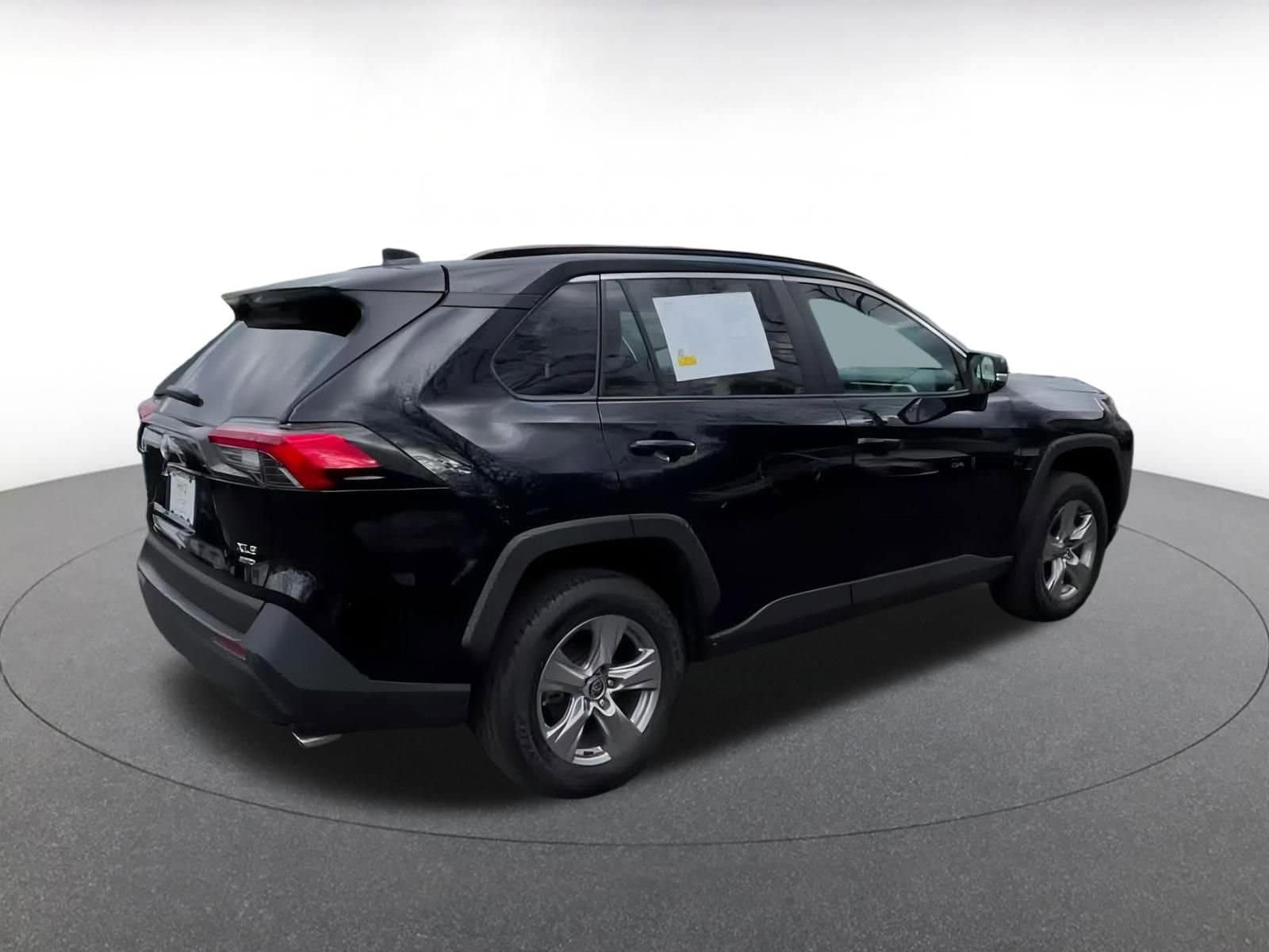 Thumbnail: 2025 Toyota RAV4 - 15