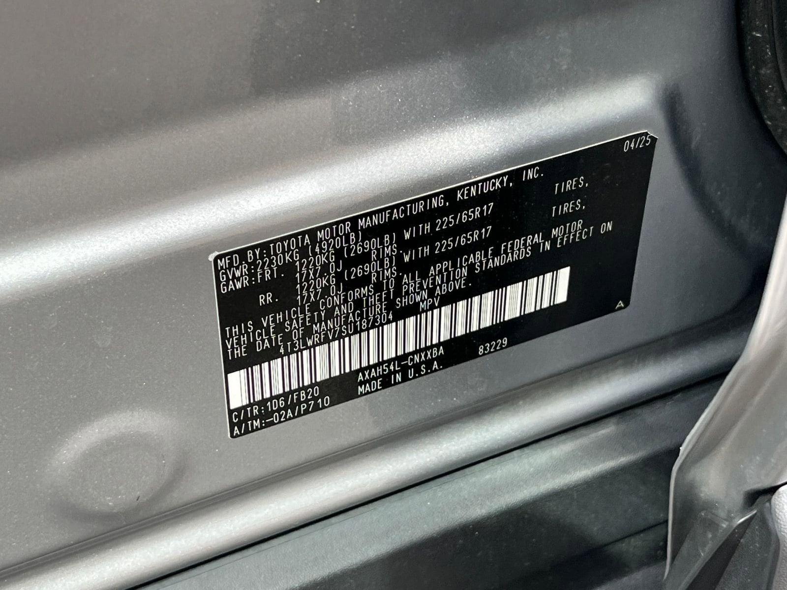 Thumbnail: 2025 Toyota RAV4 - 29