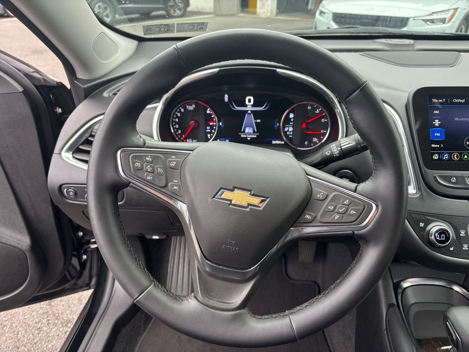 Thumbnail: 2024 Chevrolet Malibu - 28