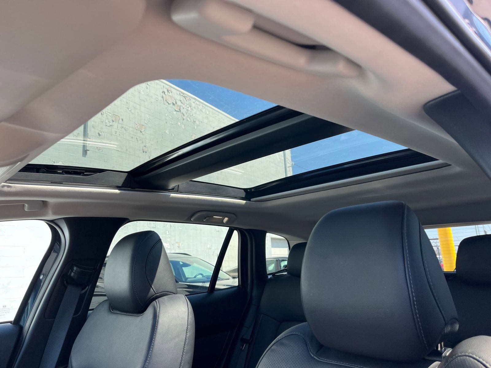 Thumbnail: 2025 Mazda CX-50 - 30