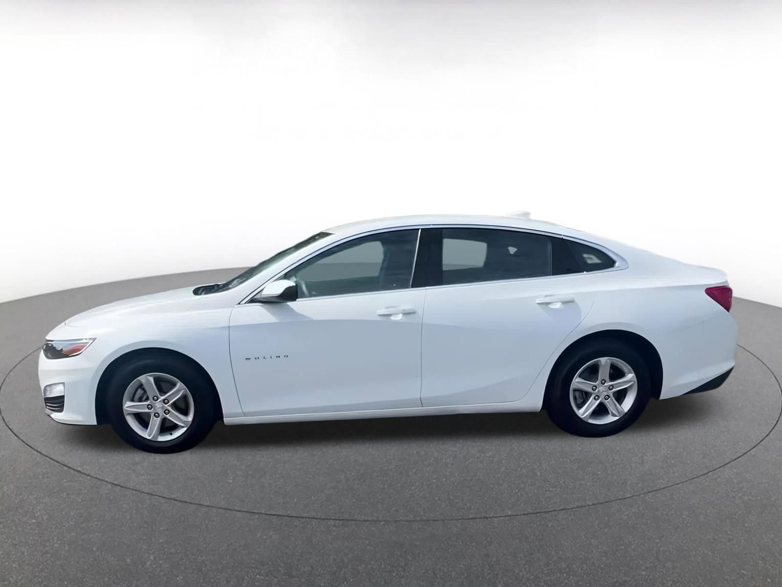 Thumbnail: 2024 Chevrolet Malibu - 7