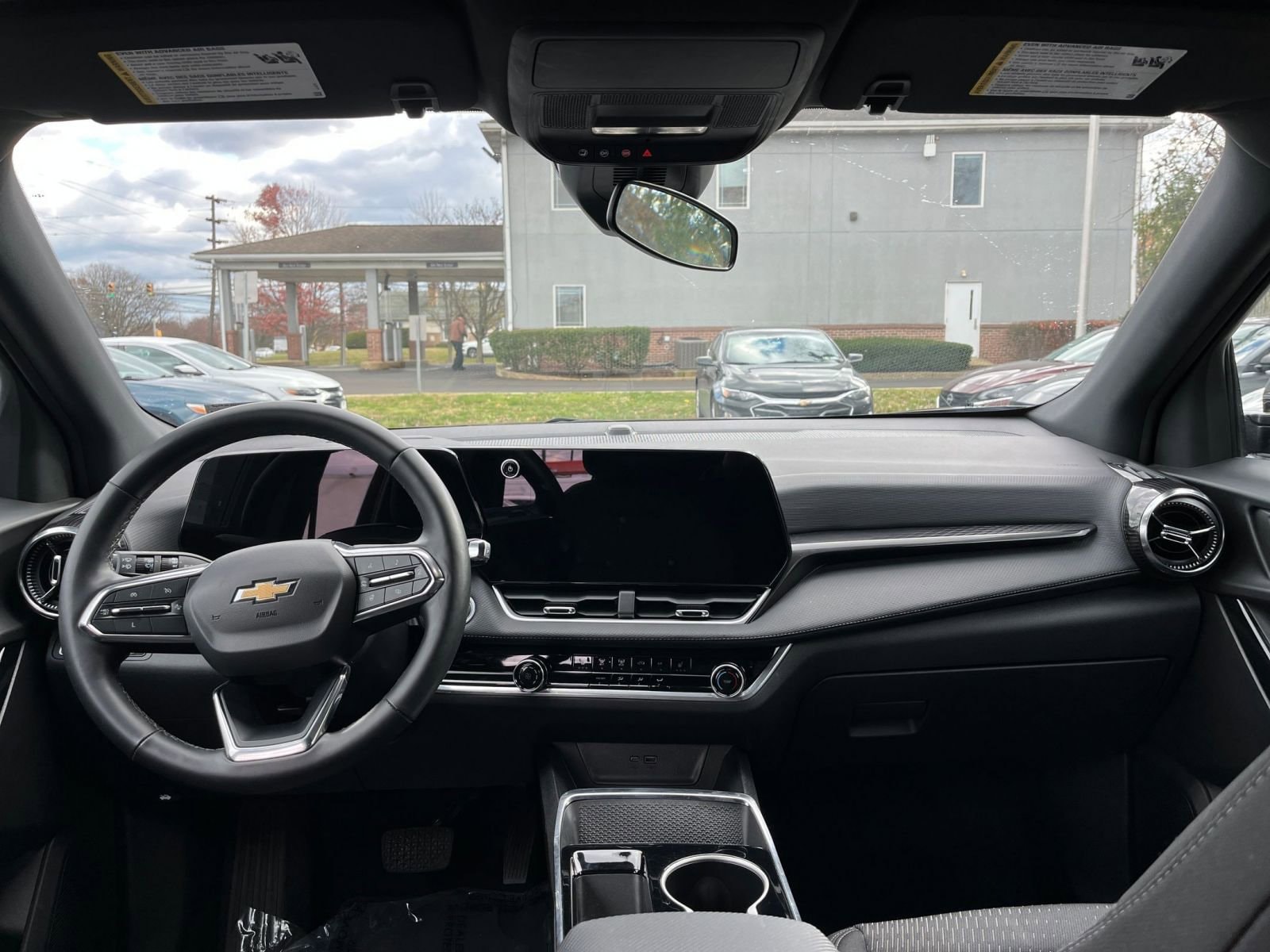 Thumbnail: 2025 Chevrolet Equinox - 32