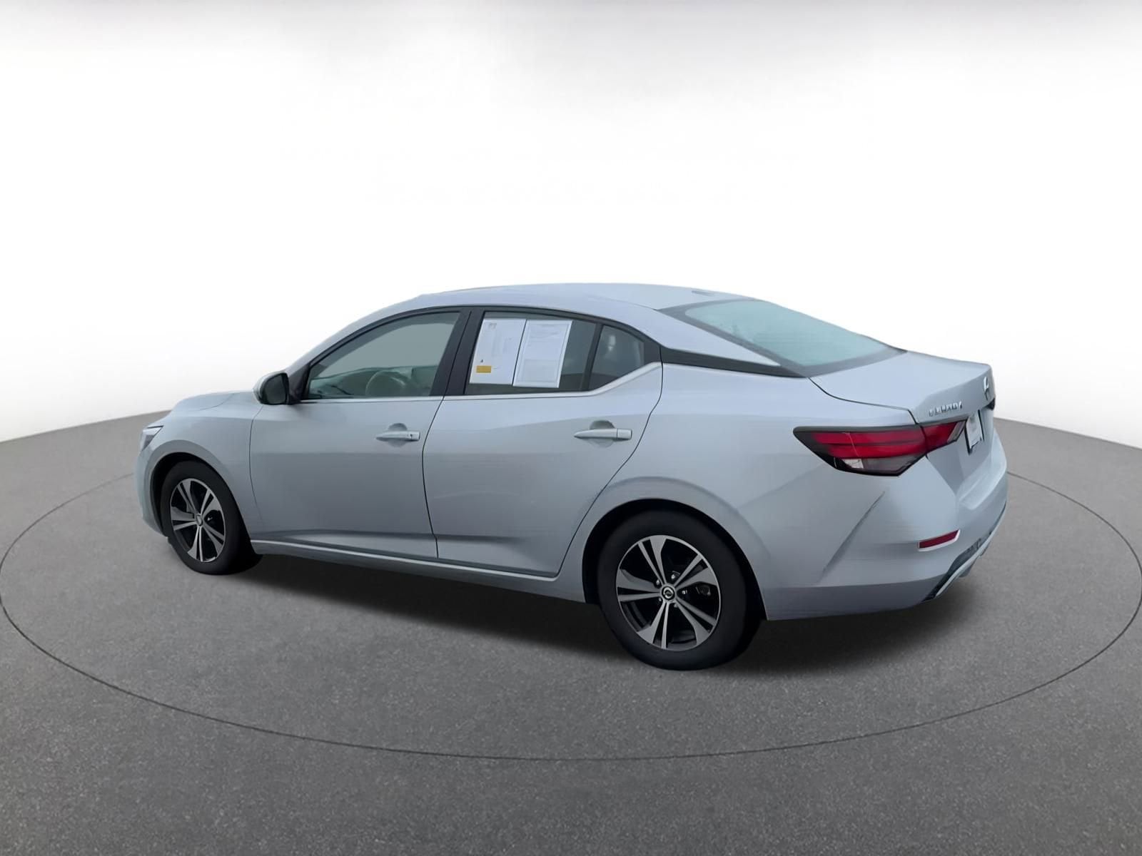 Thumbnail: 2023 Nissan Sentra - 10
