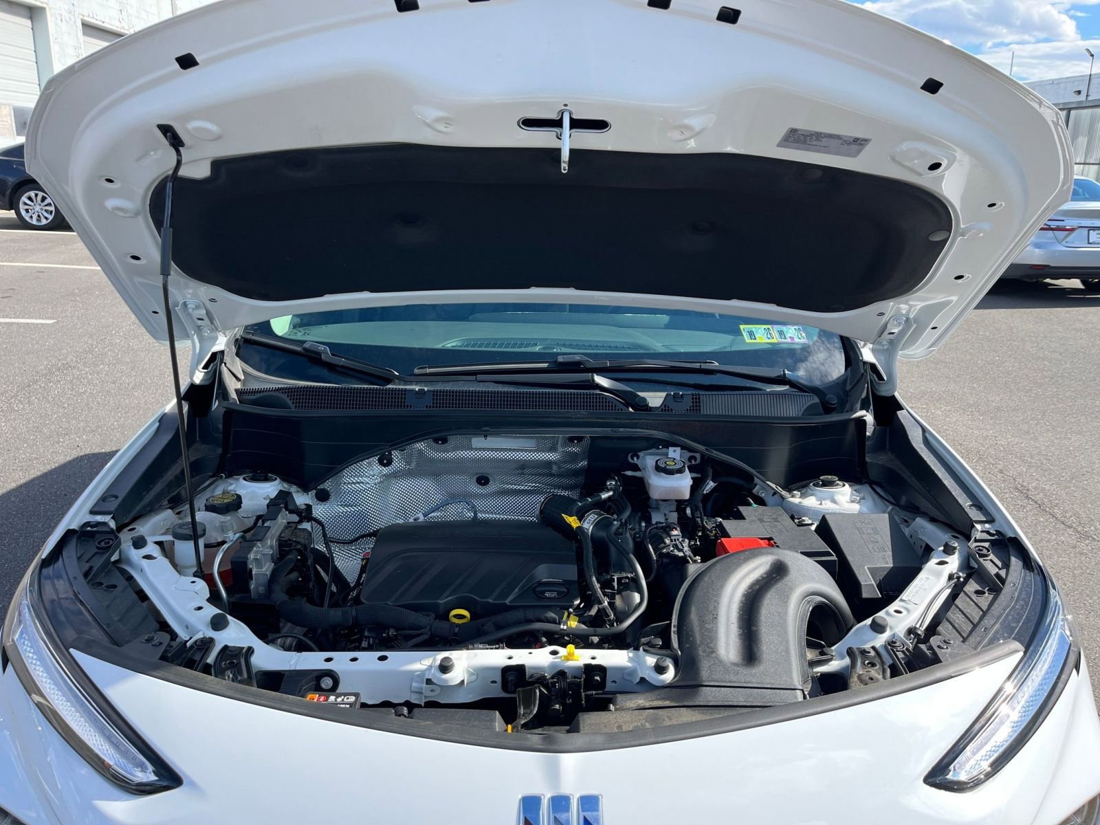 Thumbnail: 2025 Buick Encore GX - 31