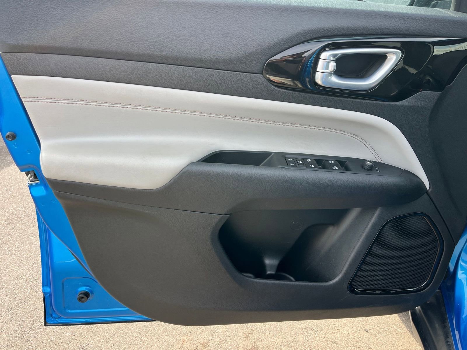 Thumbnail: 2025 Jeep Compass - 18