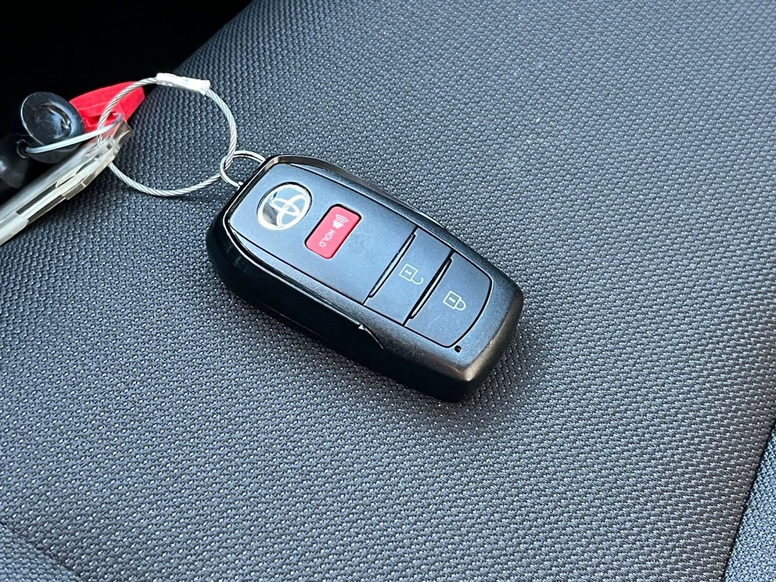 Thumbnail: 2025 Toyota Corolla Cross - 21