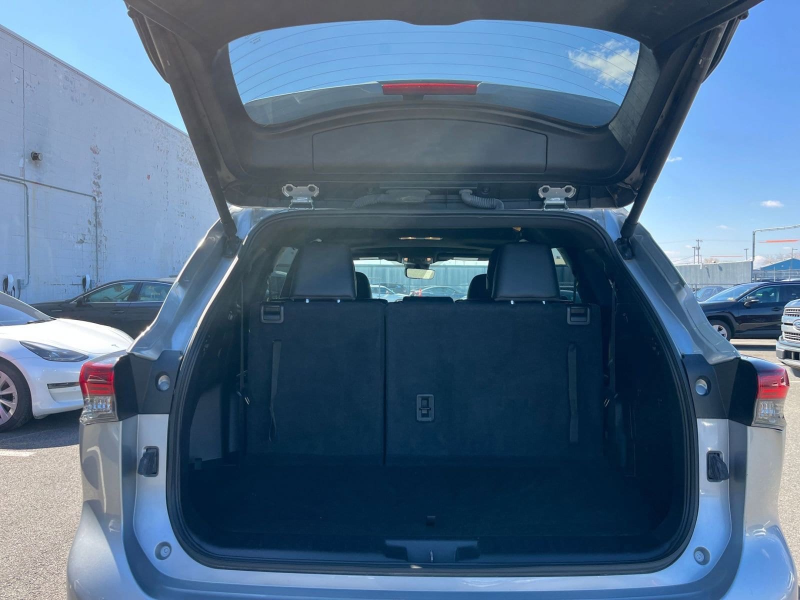 Thumbnail: 2024 Toyota Highlander - 34