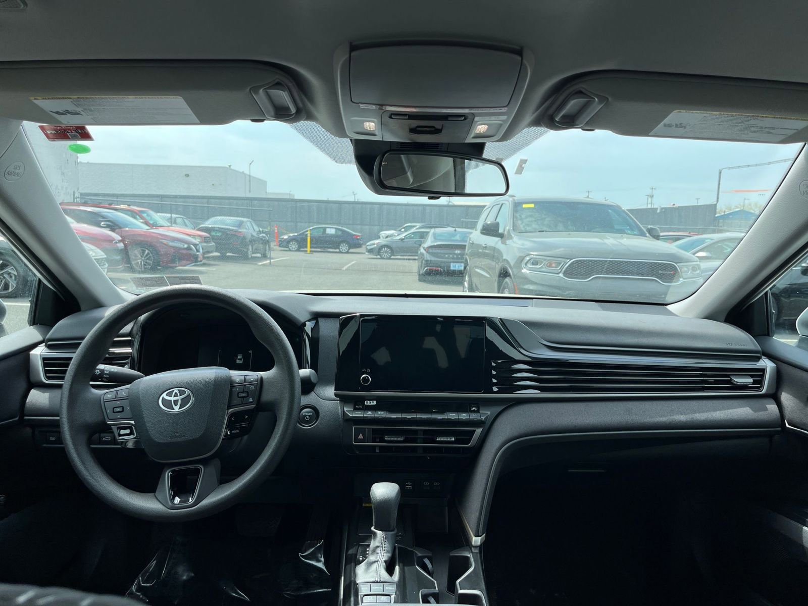 Thumbnail: 2025 Toyota Camry - 32